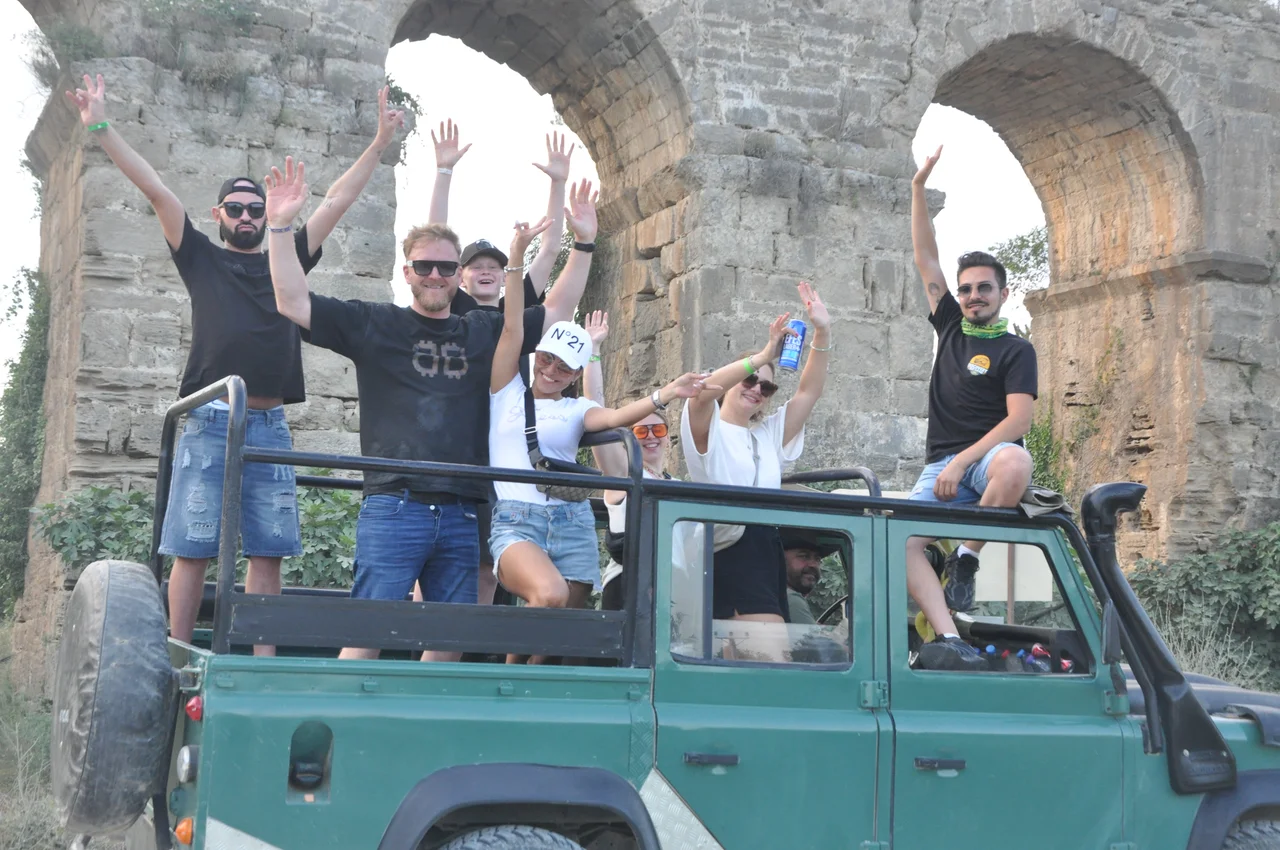 side sunset jeep safari tour
